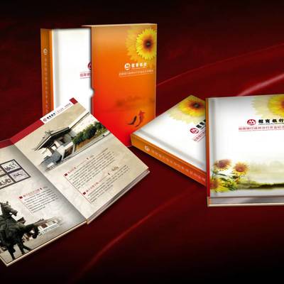 匠心獨運，傳承價值 房產(chǎn)企業(yè)定制禮品、老員工紀(jì)念章及企業(yè)形象策劃全攻略